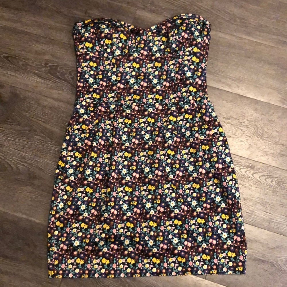 New Talula strapless dress - Picture 2 of 7